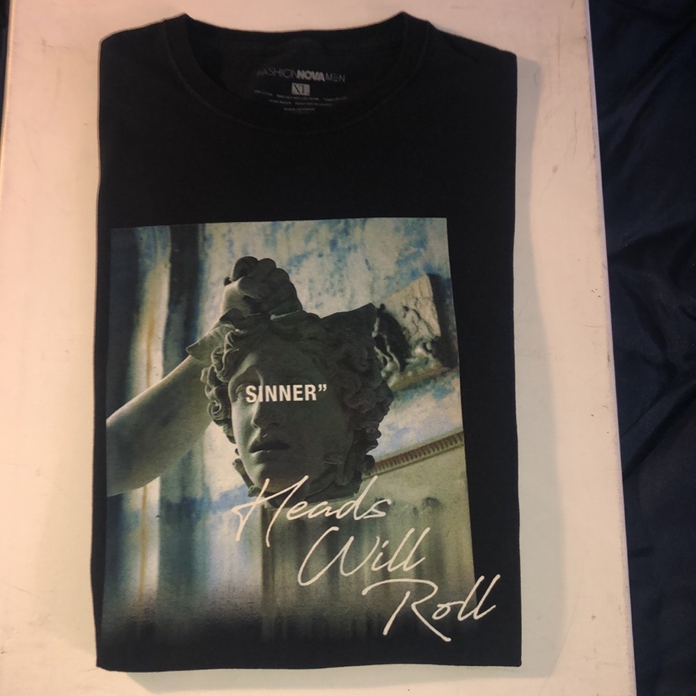 Fashion Nova Men “SINNER” “Heads Will Roll” Tee Shirt